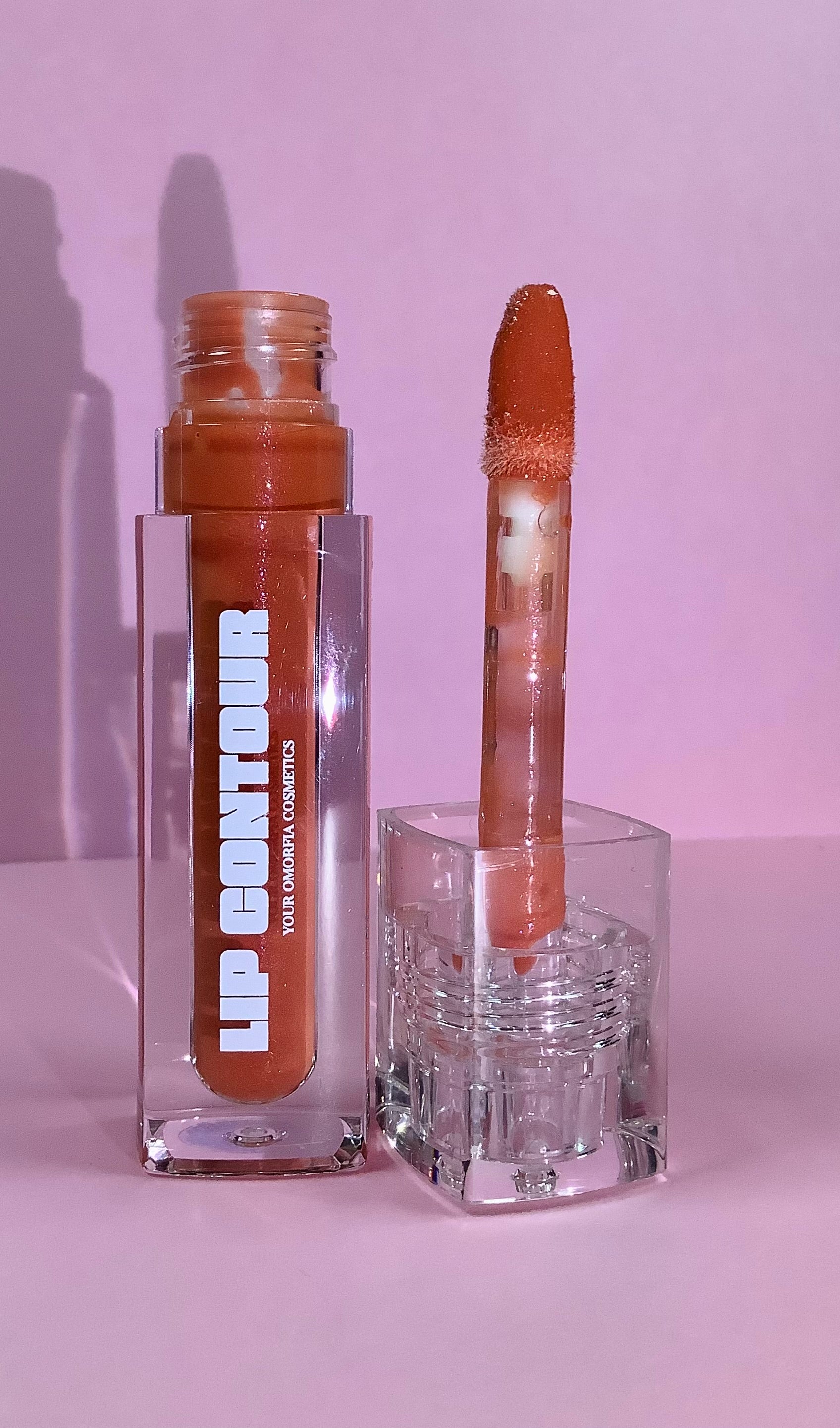 Lip contour