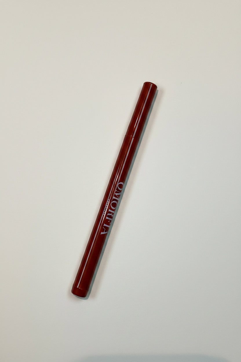 Lip stain liners