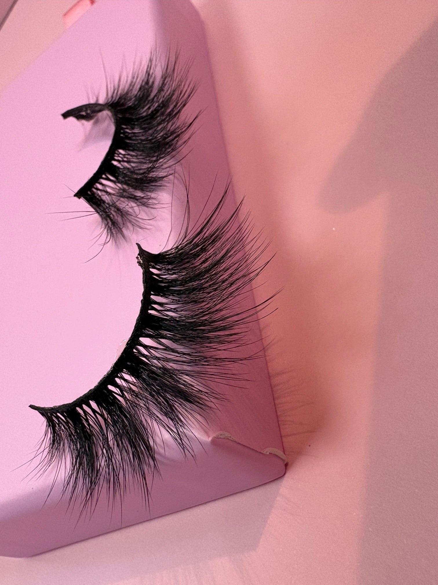 Omorfia lashes