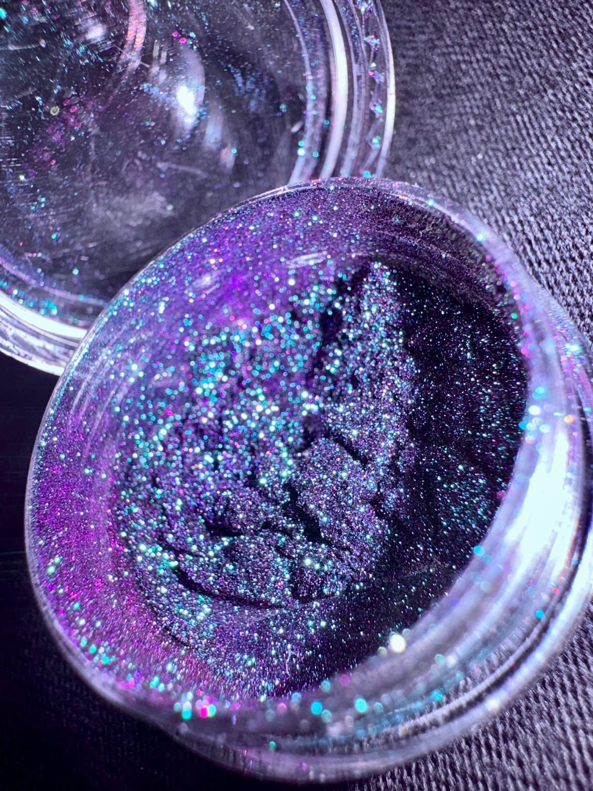 holo-pigments